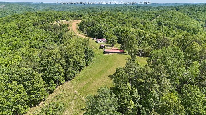 Property Photo: 498 Little Queen Road WV 25045