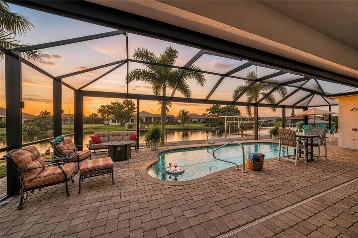 Property Photo: 15704 Lakeland Circle FL 33981