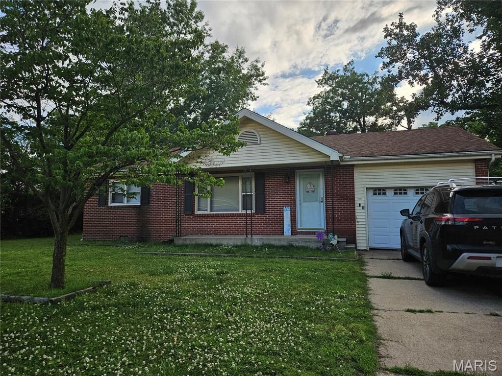 Property Photo:  413 Illinois Avenue  MO 63801 