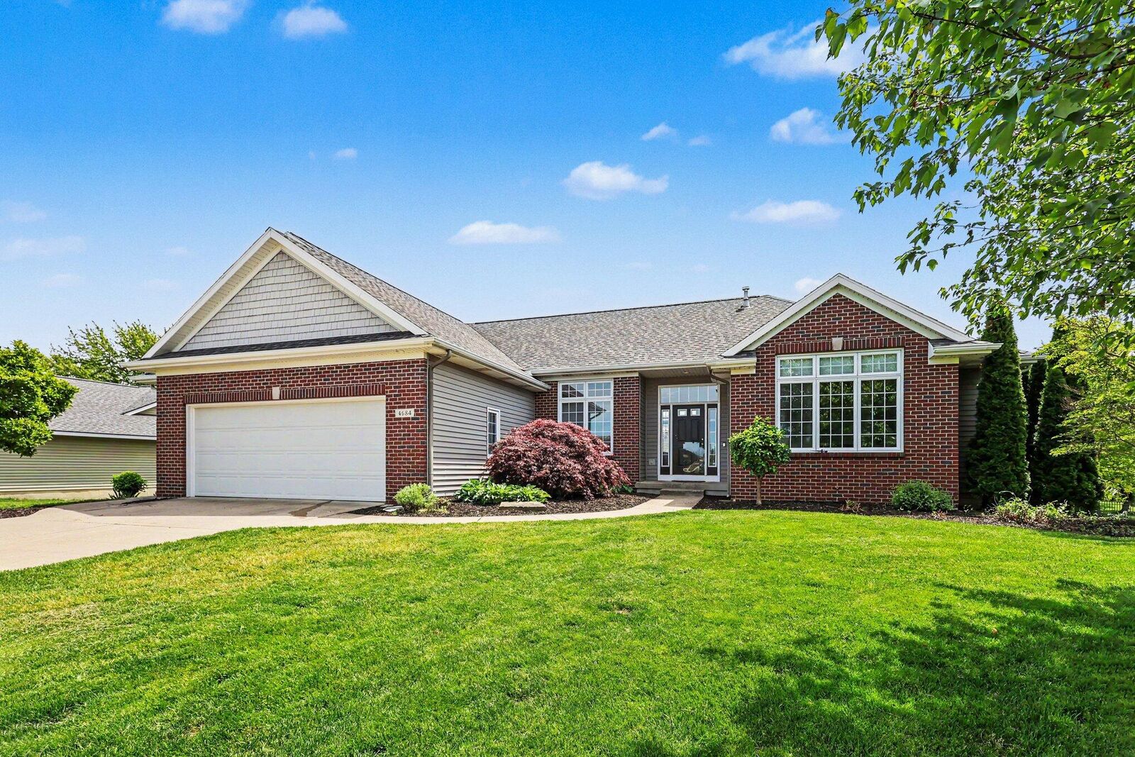 Property Photo: 4684 Stonewood Court MI 49426
