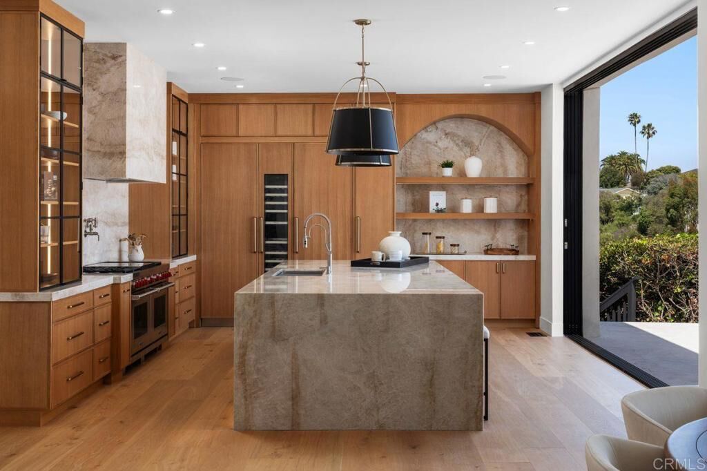 Property Photo:  5875 La Jolla Mesa Drive  CA 92037 