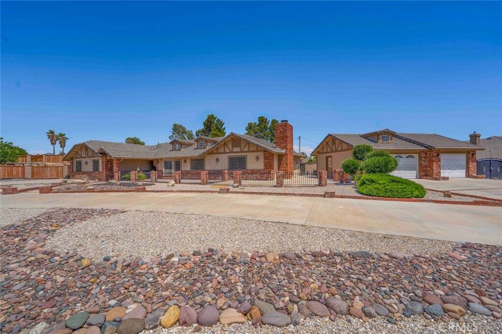 Property Photo:  19989 Cronese Lane  CA 92308 