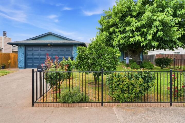 Property Photo: 3230 Sanbury Circle CA 95670