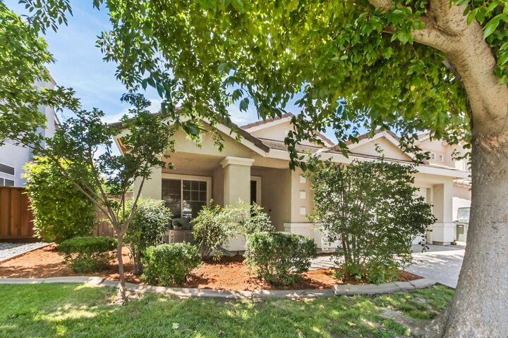 Property Photo:  5319 Calabria Way  CA 95835 