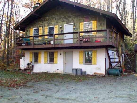 Property Photo: 737 Barrows Town Road VT 05751