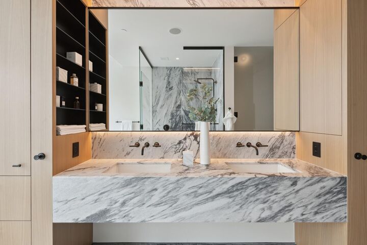 Property Photo: 255 Hennepin Ave 3107 MN 55401