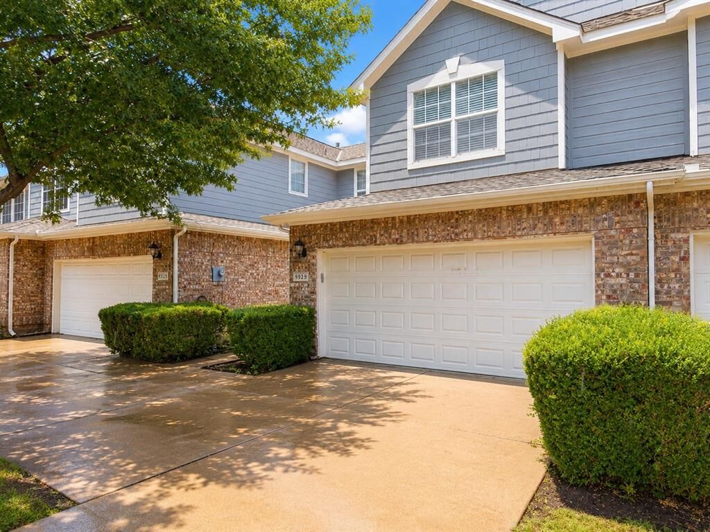 Property Photo: 9929 Dryden Lane TX 75025