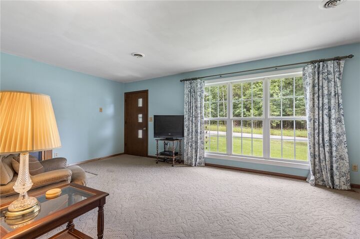 Property Photo:  523 W Pine Street  AR 72630 