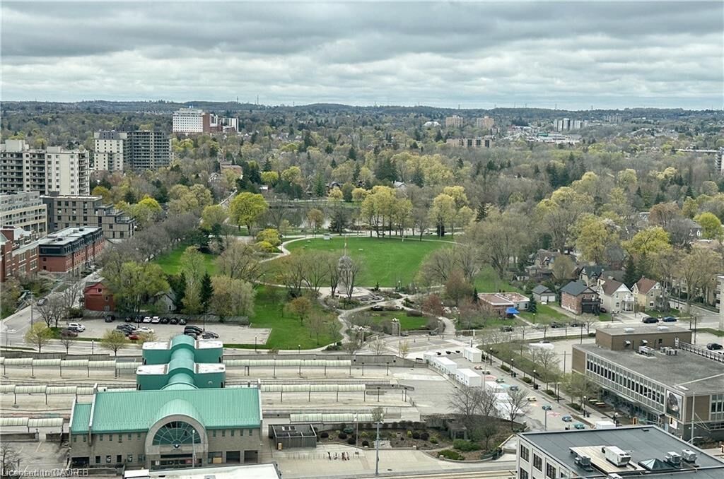 Property Photo:  55 Duke Street 1809  ON N2H 0C9 