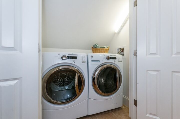 Property Photo: 81 Ash Street 3-2 MA 02453