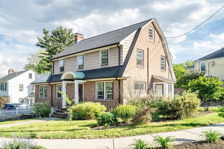 Property Photo:  284 Lake St  MA 02478 