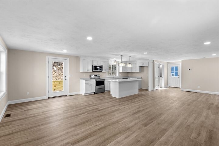 Property Photo:  1234-2 State Rd  MA 02360 