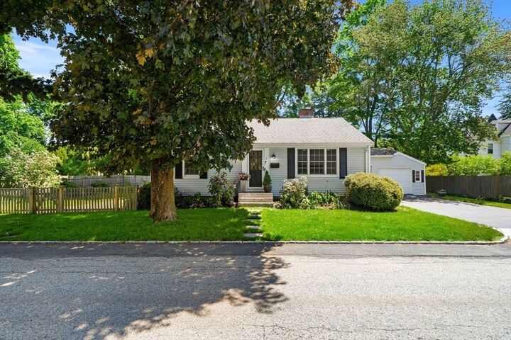 Property Photo:  1 Sunset Lane  MA 01982 