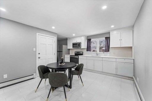 Property Photo:  316 Essex St  MA 01902 