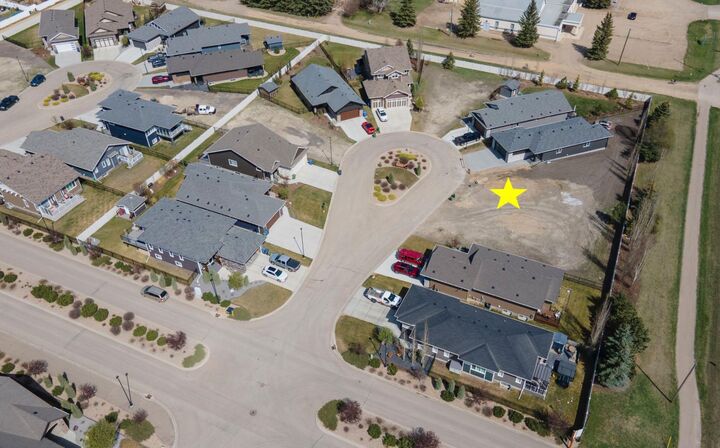 Property Photo: 13 Tindale Place AB T4P 0T8