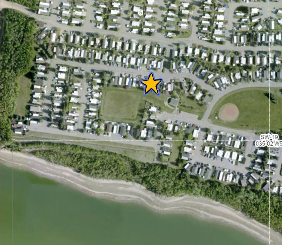Photo de la propriété:  2540 Township Road 353 220  AB T4G 0K6 