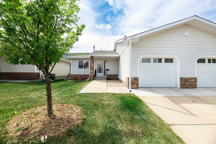 2816 Botterill Crescent 59 — photo 1