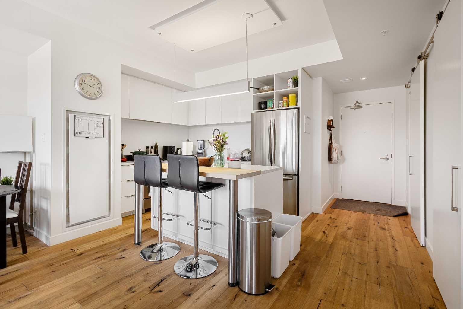 Property Photo: 63 Inglewood Park SE 225 AB T2G 1B7