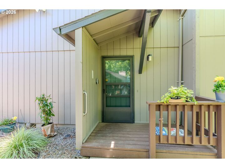 Property Photo:  2905 NE 13th St  OR 97030 