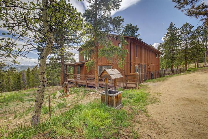Property Photo: 26 Howe Court CO 80422