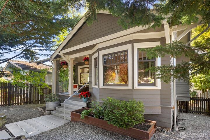 Property Photo:  6029  45th Avenue SW  WA 98136 
