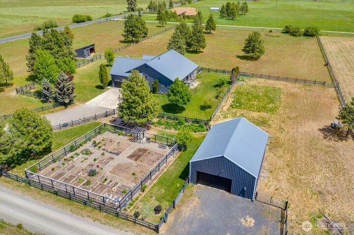 Property Photo: 644 Masterson Road WA 98922