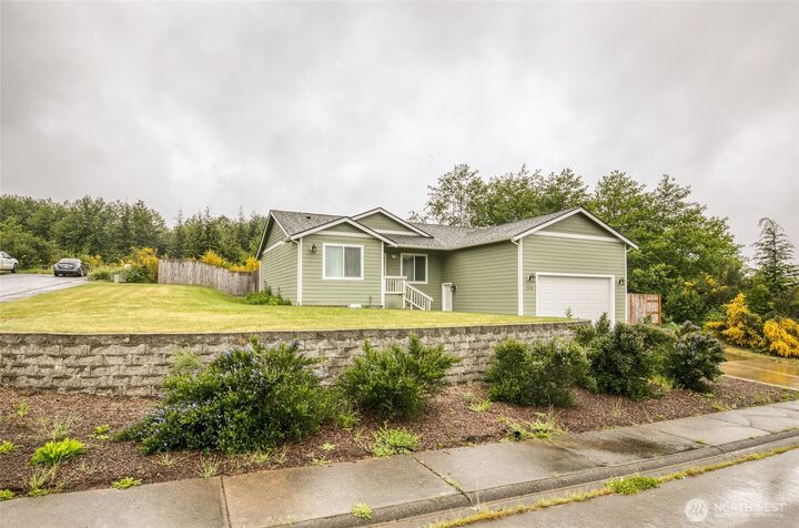 Property Photo:  3214  Sanderling Drive  WA 98550 