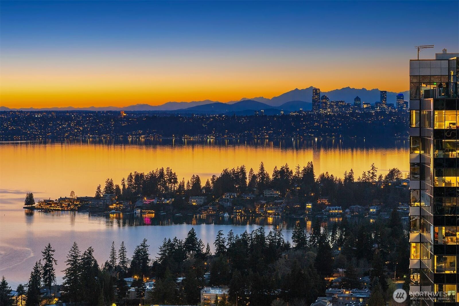 Property Photo: 10700 NE 4th Street 4102 WA 98004