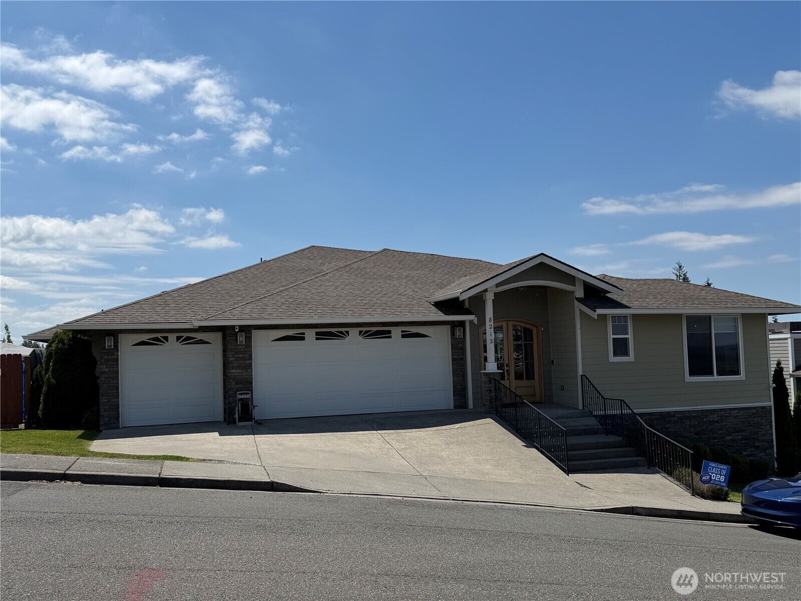 Property Photo: 8212 72nd Place NE WA 98270