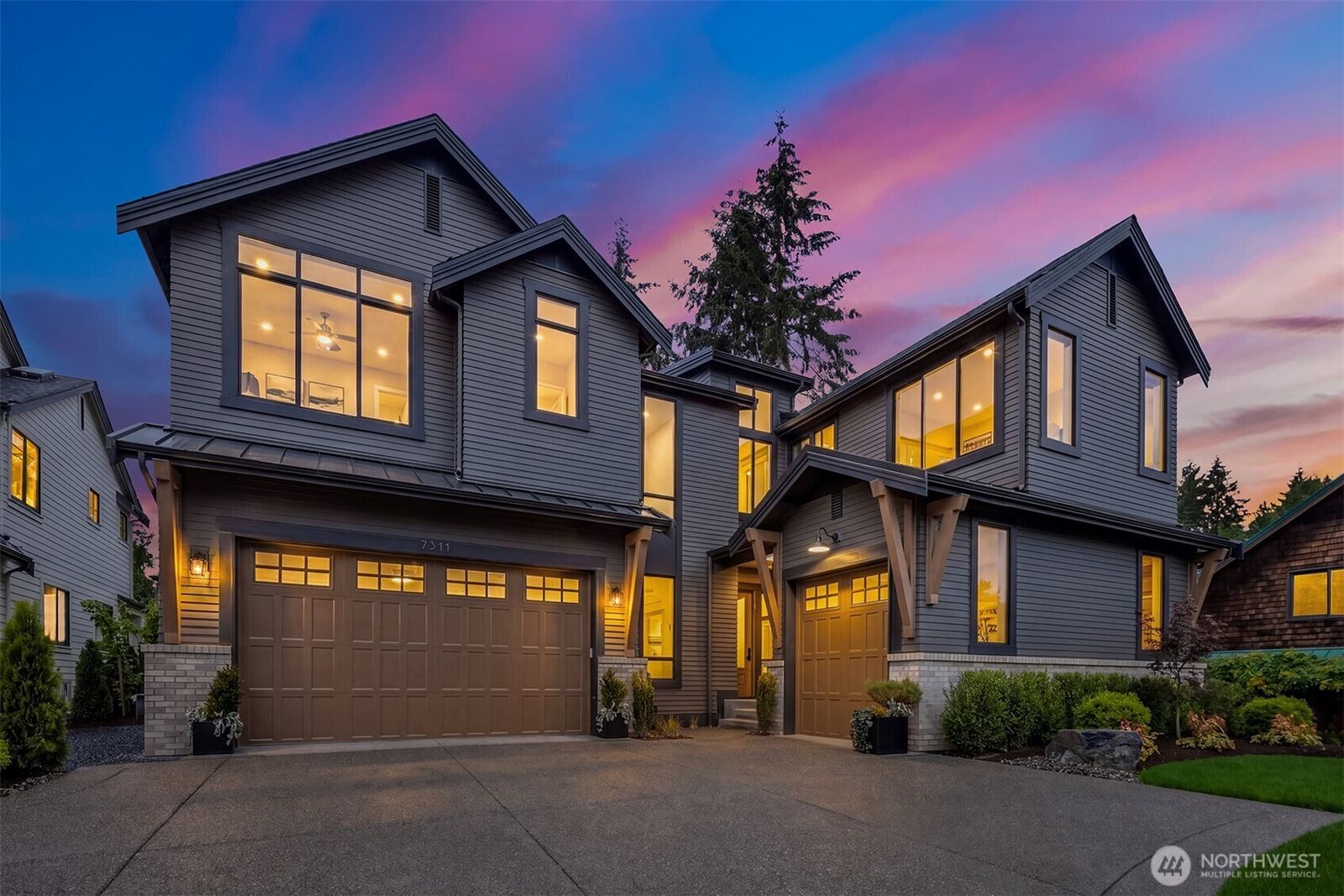 Property Photo:  7311  152nd Avenue NE  WA 98052 