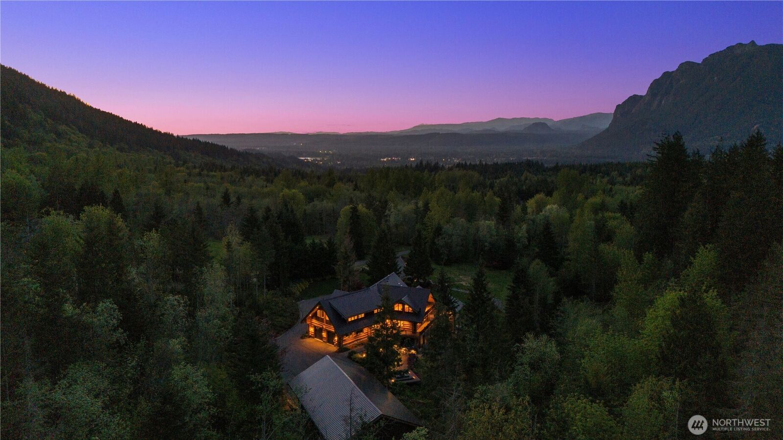 Property Photo:  16323  Reserve Drive SE  WA 98045 
