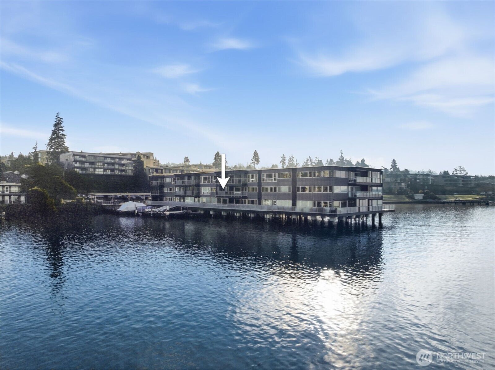 Property Photo: 515 S Lake Street 204 WA 98033