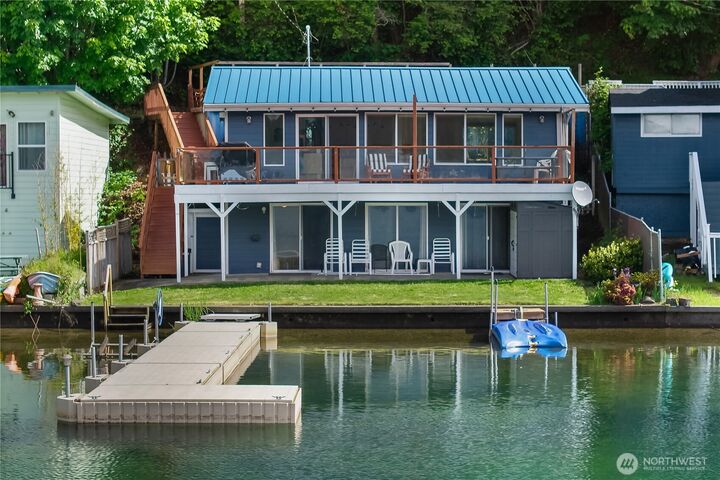 Property Photo:  2103  Summit Lake Shore Road NW  WA 98502 
