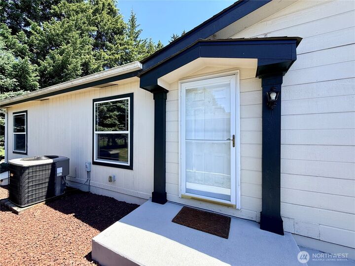Property Photo:  2514  Alonda Lane NE  WA 98516 