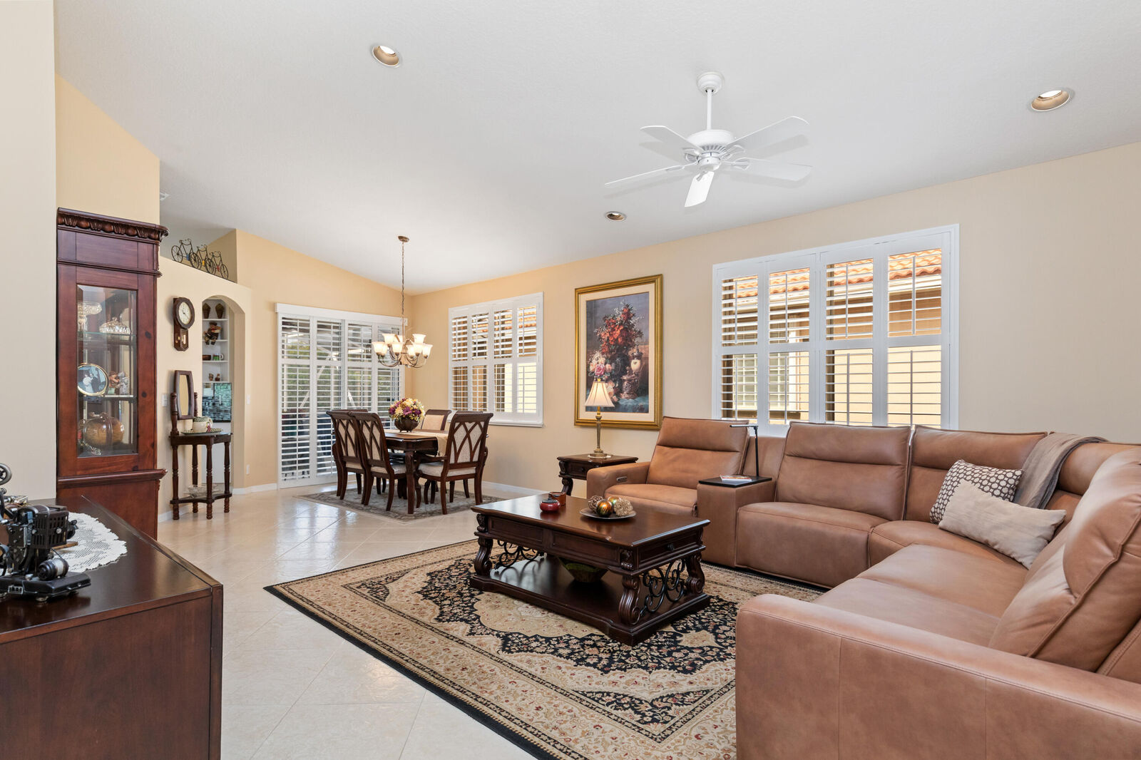 Property Photo:  6698 Vía Roma  FL 33446 