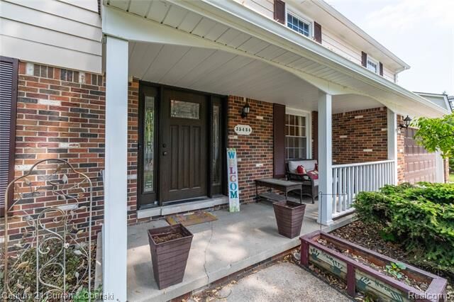 Property Photo:  35484 Bennett Street  MI 48152 