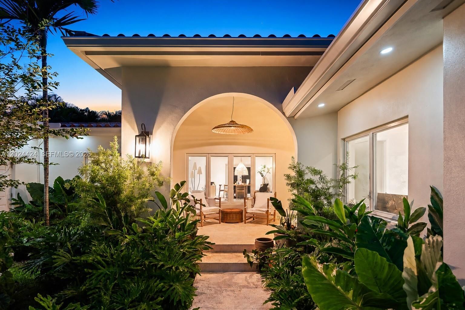Property Photo: 2508 Anderson Rd FL 33134