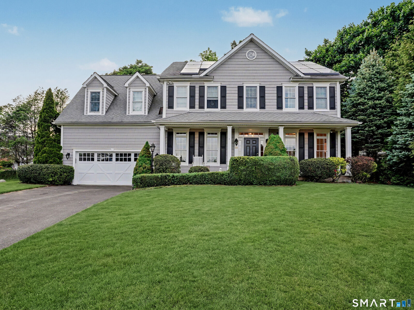 Property Photo:  28 Walnut Ridge Lane  CT 06905 