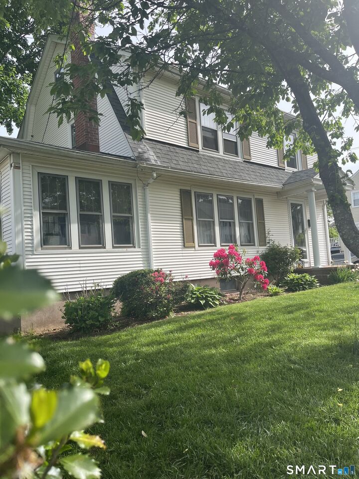 Property Photo:  241 Henry Street  CT 06042 