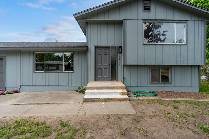 Property Photo: 4823 N Isenhart Rd WA 99216