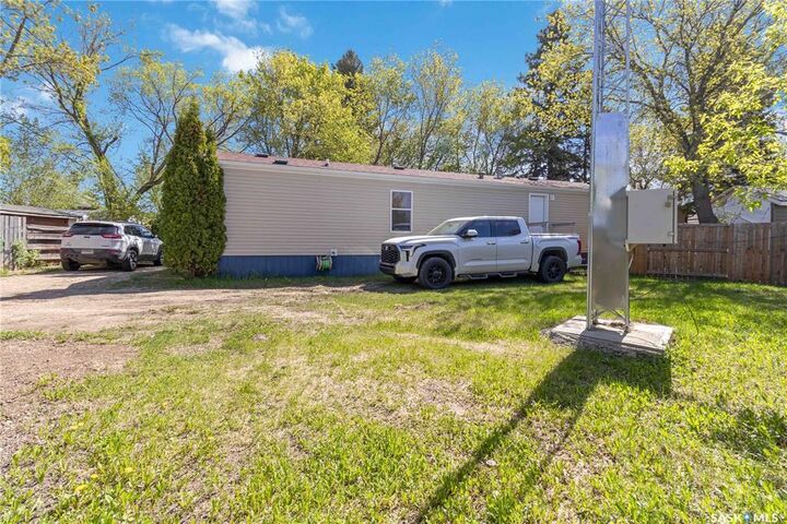 Property Photo: 219 Grant Street 136 SK S7N 2A5