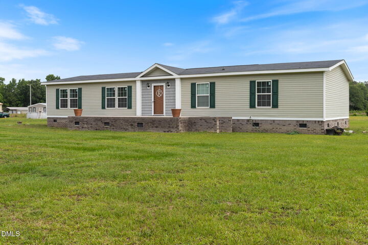Property Photo:  33 Chadburn Road  NC 28360 