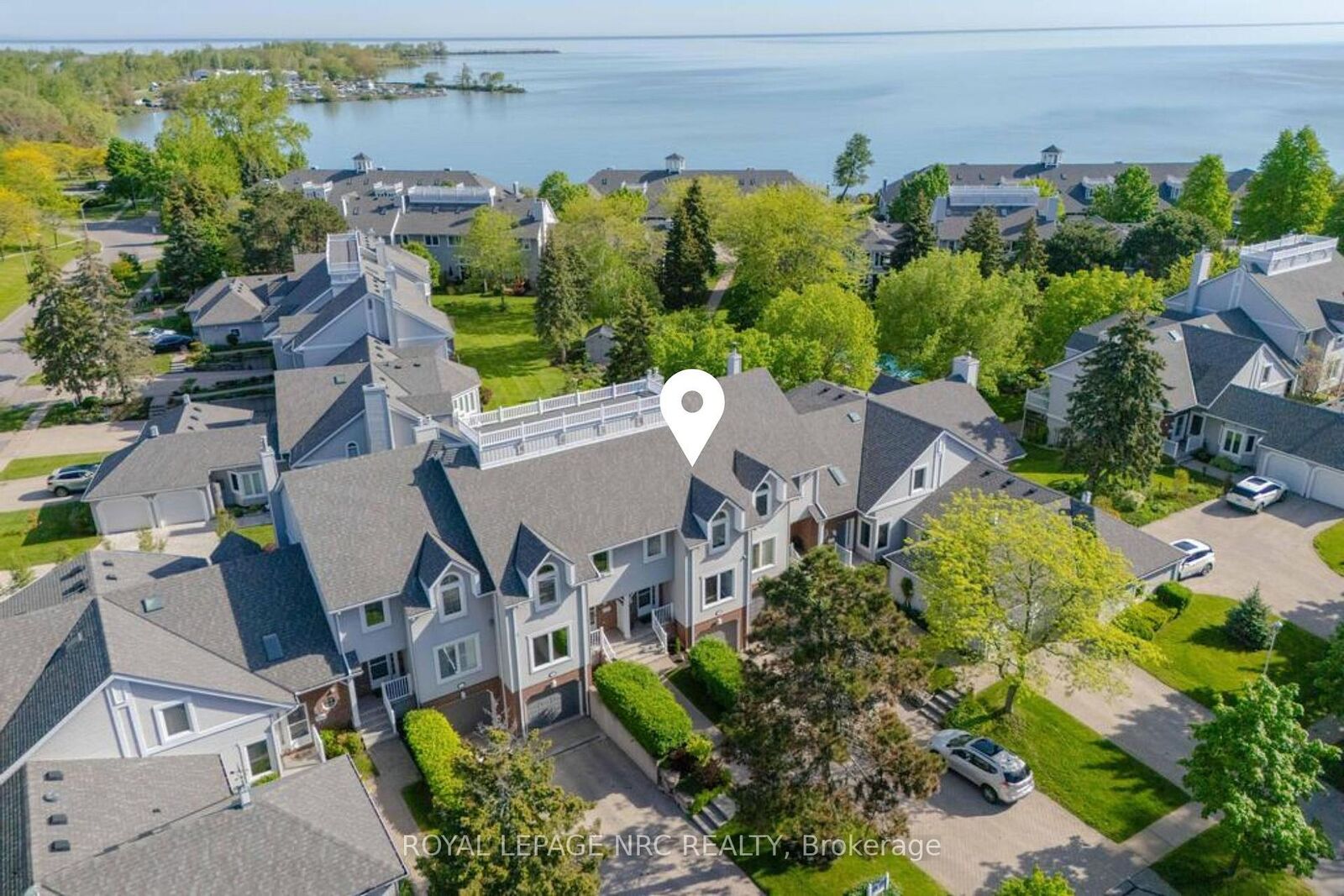 Property Photo: 1 Lakeside Drive 13 ON L2M 1P3