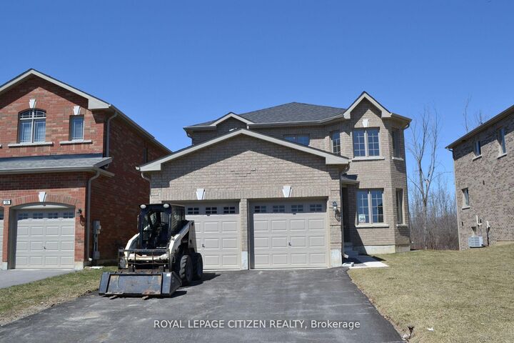 41 Carew Boulevard — photo 1