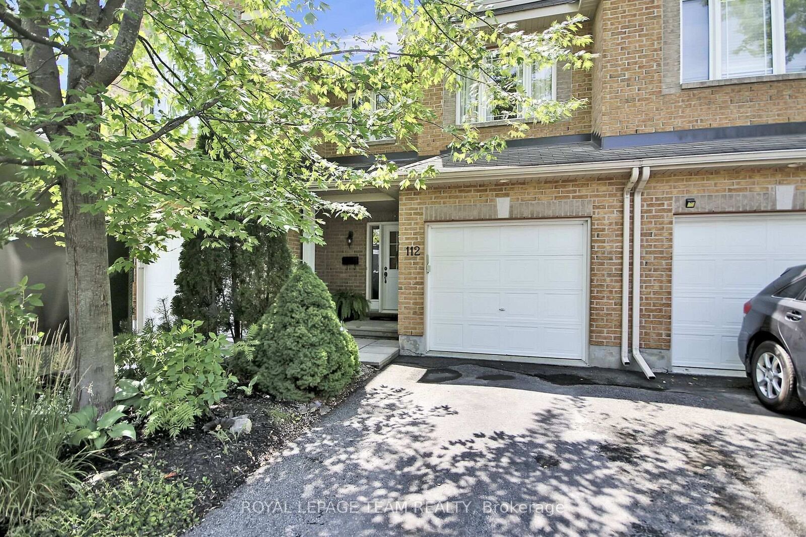 Property Photo: 112 Talltree Crescent ON K2S 0A9