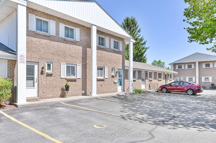 Property Photo: 37 Young Street D ON K0K 1H0