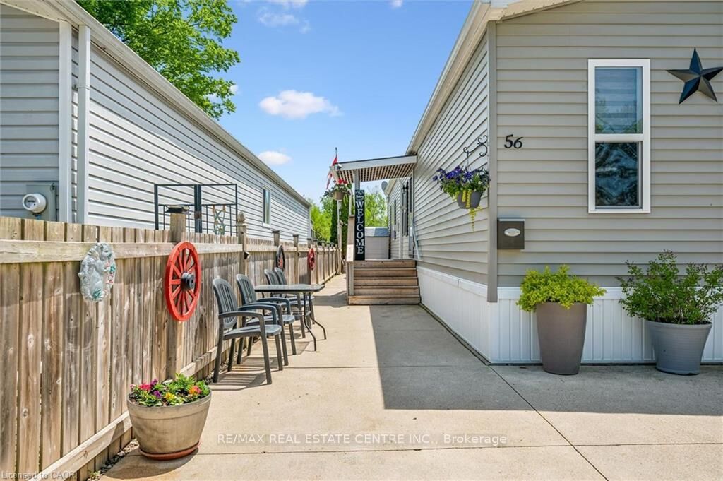 Property Photo: 56 Ash Avenue ON N0B 2J0