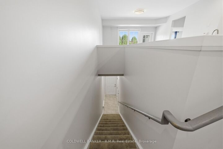 Property Photo: 1430 Gord Vinson Avenue 25 ON L1E 0J6