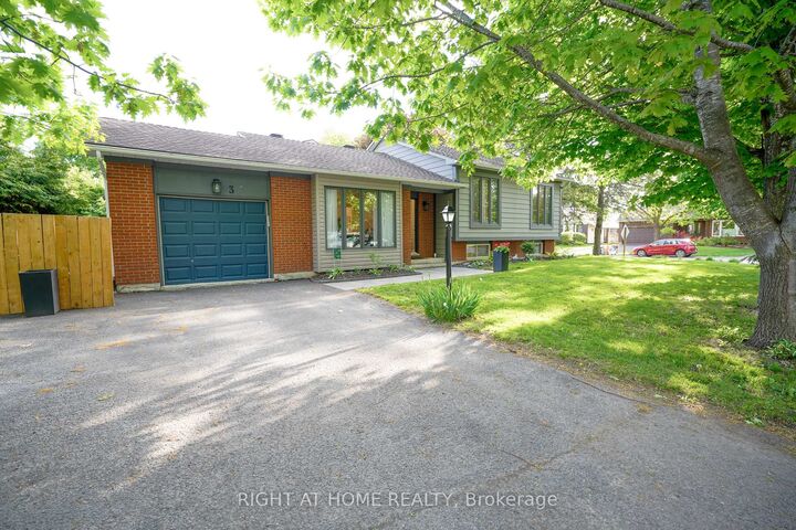 3 Pommel Crescent — photo 1