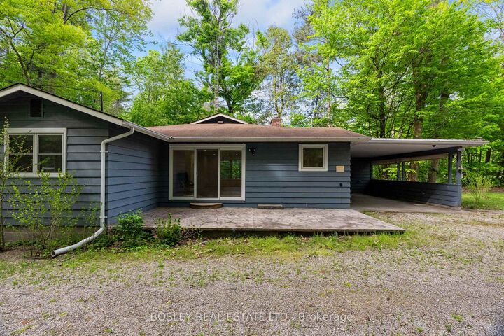 223 Ontario Street S — photo 1